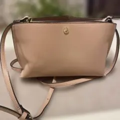 かるいかばんで有名なショルダーバッグ