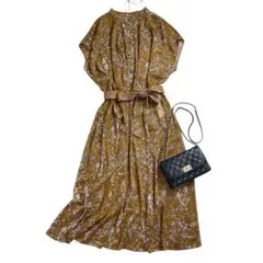 極美品 23区 大きいサイズ44 イタリアRATTIフラワープリントワンピース