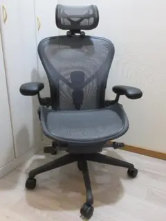 超美品】2026年購入 Herman Miller アーロンチェア Cサイズ - メルカリ