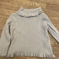 BeBe グレー （グリーンっぽい）長袖カットソー 100