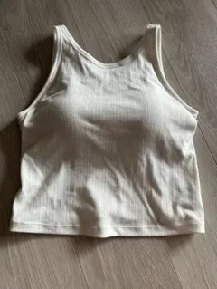 【1度着用のみ美品】GUカップ付きブラトップ ショート丈 ホワイトMサイズ
