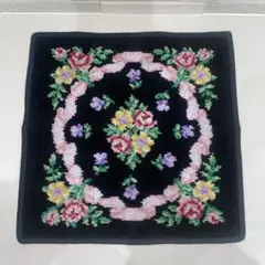 花柄 ハンカチ 黒色