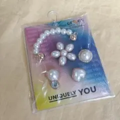 【新品未使用】クロックス CROCS ジビッツ セット Dainty Pearlのサムネイル