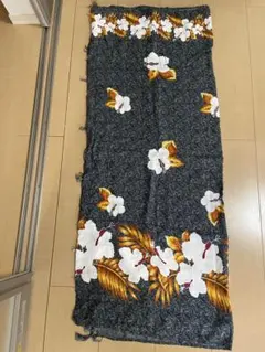 パレオ　ハイビスカス柄　タヒチアンダンス　ストール　ショール　トロピカル