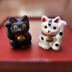 招き猫　黒白2体　セトもの
