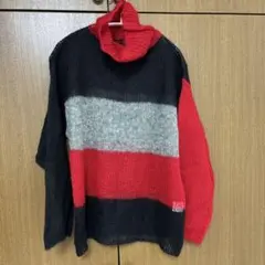 タートルネック セーター 赤・黒・グレー