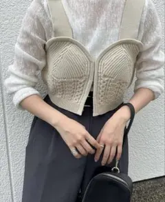 lawgy front hook knit bustierのサムネイル