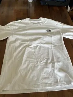 THE NORTH FACE ホワイト 長袖Tシャツ