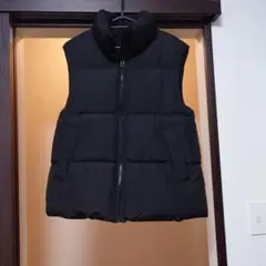 GU ブラック ノースリーブ ダウンジャケット