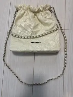JANE & YORK キルティング 巾着 チェーンショルダーバッグ アイボリー