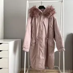 bershkaアウター　ダウンジャケットのサムネイル
