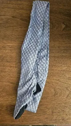 GUCCI　グッチ　GGインターロッキング　水色　ブルー　ネクタイ