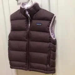 パタゴニア　ダウン　プラム　140-150 キッズM
