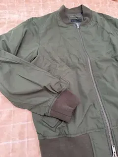 ユニクロ　UNIQLO MA-1 カーキ　レディース　Sサイズ