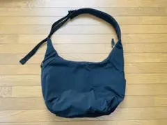 GU ソフトナイロンコクーンショルダーバッグのサムネイル