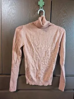 ピンク タートルネック ニット 長袖