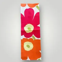 【2/28削除予定】マリメッコ ウニッコ 端切　はぎれ　オレンジ　ピンク