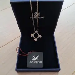Swarovski シルバー ネックレス クリスタル付き