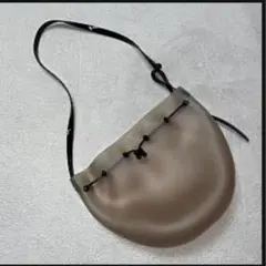 NOSTALGIA ショルダーバッグ ベージ ュレザー 2WAY ハンドル付き
