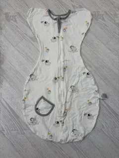 ベビー　スワドル Mサイズ ペンギン柄