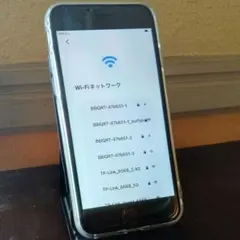 iPhone SE（第2世代）本体 クリアケース付き