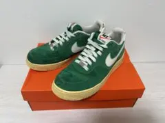 Item thumbnail for item 1ff2dcd2-afd8-4c90-b10c-1d14b0c6c6aa