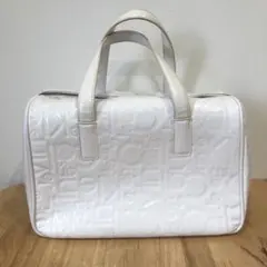 カルバンクライン　エナメルバック　ハンドバック　白