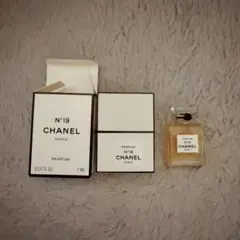CHANEL N°19 PARFUM 7ml 香水　シャネル　残量ほぼマックス