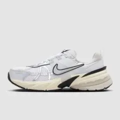NIKE V2Kラン　シルバー　スニーカー　25cm