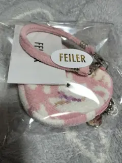 新品＊ FEILER モフモフネコチャン ハート型ポーチ - メルカリ