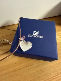 SWAROVSKI スワロフスキー ハートバタフライ ネックレス　胡蝶
