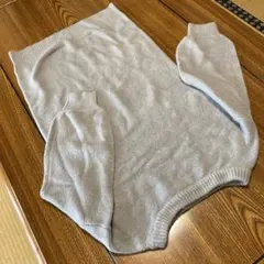 セシルマクビー　グレーのショート丈ニットワンピース