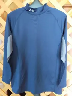 アンダーアーマー ハイネック