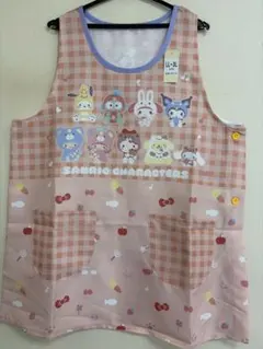 新品・未使用　サンリオ　キャラクターズ　保育士　エプロン　大きいサイズのサムネイル