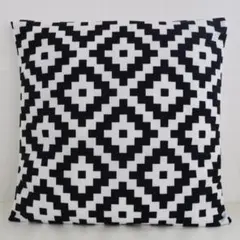 北欧風クッションカバー★幾何学模様　45×45　モノトーン　おしゃれ