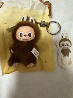 POP MART LABUBU PIN FOR LOVE イニシャルラブブ L