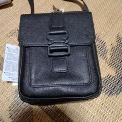 DEVICEコラボ ブラック ショルダーバッグ