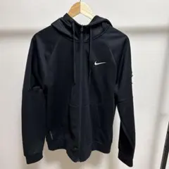Nike ブラック フルジップパーカー