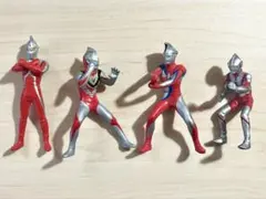ウルトラマンフィギュア 4体セッ