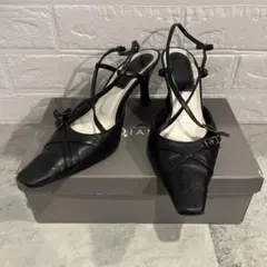 GINZA DIANA ストラップパンプス ブラックのサムネイル