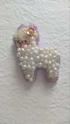 アルパカ ビーズブローチ ビーズ刺繍 アクセサリー