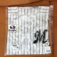 千葉ロッテマリーンズ✖️A BATHING APE コラボユニフォーム A BATHING APE®(以下、BAPE®)は、ZOZOTOWN20周年を記念し、千葉ロッテ