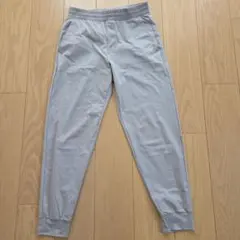ユニクロ ウルトラストレッチアクティブジョガーパンツ