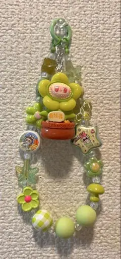 お花ラブブ　緑　ストラップ