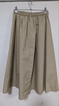 GU ジーユー タックフレアロングスカート ベージュ M 春夏秋