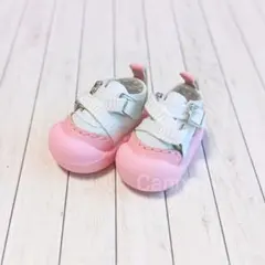 Item thumbnail for item 86db9bbe-4785-4e33-8296-ac8800a1a8a3