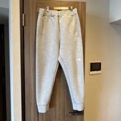 THE NORTH FACE グレー スウェットパンツ　NEUTRALWORKS