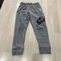 Nike グレー キッズパンツ ロゴプリント