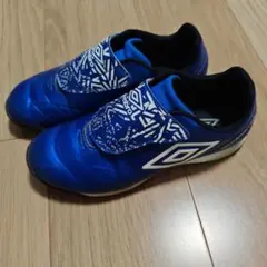 umbro アンブロ ジュニア用サッカーシューズ 22.5cm