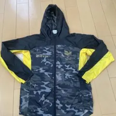 ATHLETA カモフラージュ ウィンドブレーカー 150 ピステ